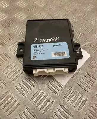 KIA Sportage Tailgate/trunk control unit/module 95470F1600