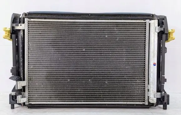 Volkswagen Passat Alltrack Electric radiator cooling fan 3Q0121203A