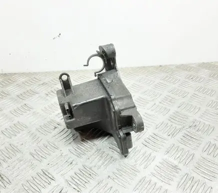 Vacuum air tank