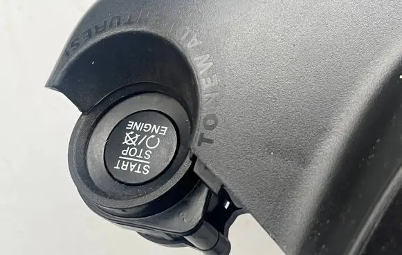 Jeep Renegade Engine start stop button switch