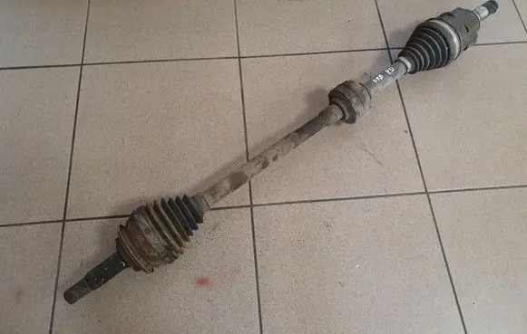 Toyota Urban Cruiser (XP110) Front driveshaft