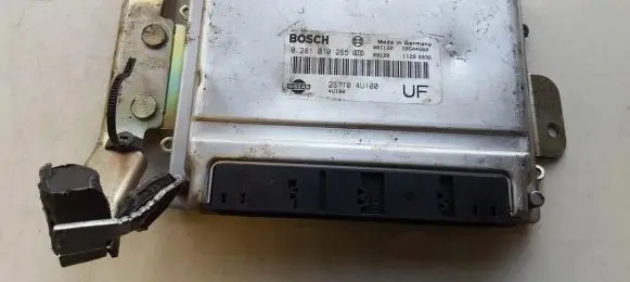 Nissan Almera Tino Engine control unit/module 0281010265 237104u100