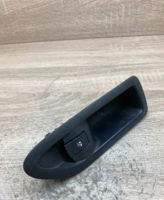 Renault Laguna II Electric window control switch 8200016014