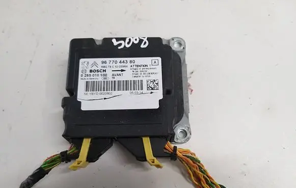 Glow plug pre-heat relay