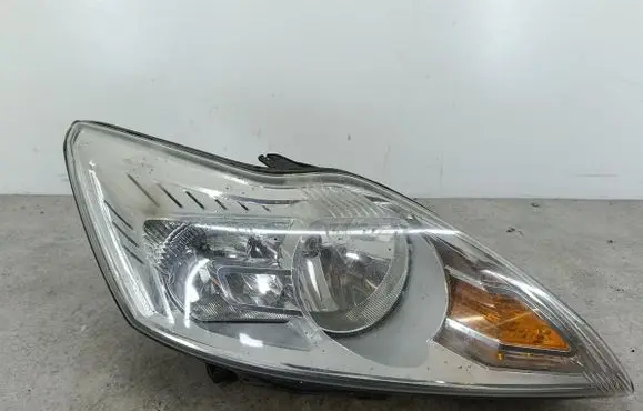 Ford Focus Headlight/headlamp 8M5113W029AE