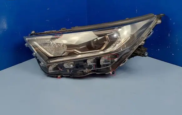Toyota RAV 4 (XA50) Headlight/headlamp 8118542E50