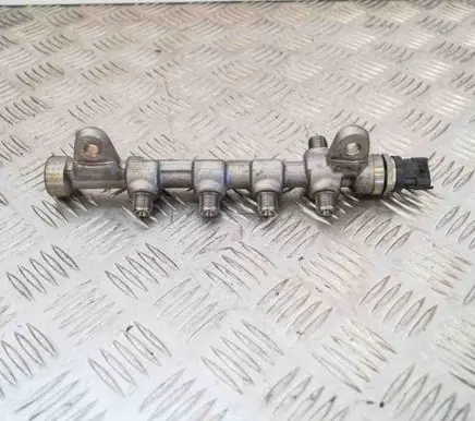 Opel Insignia A Fuel main line pipe 555761770445214221