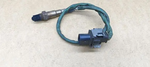 Mercedes-Benz C W204 Lambda probe sensor 0045427318