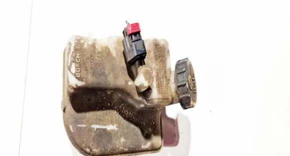 Brake fluid reservoir
