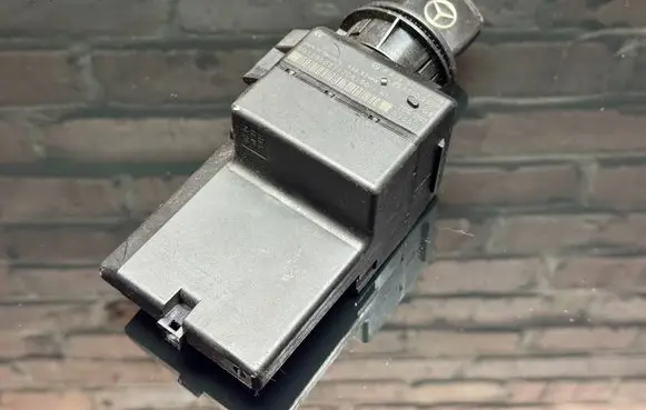 Mercedes-Benz Vito Viano W639 Door central lock control unit/module A6395450908 33002307 101295021170619D