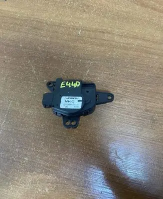 Hyundai Tucson TL A/C air flow flap actuator/motor D266NFFAA01 E440