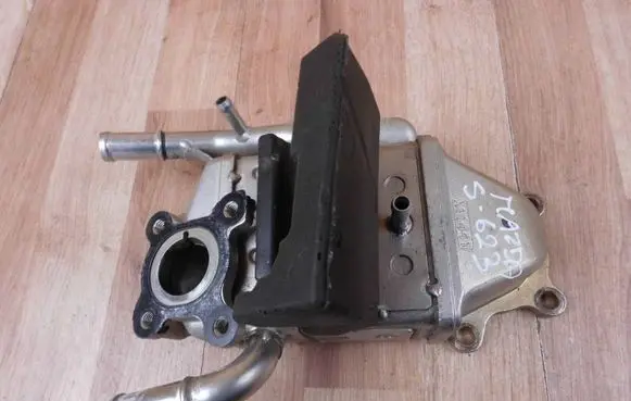 Mazda CX-3 EGR valve cooler S5502030Y