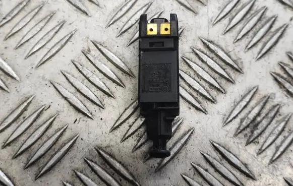 Volkswagen Golf III Brake pedal sensor switch 191945515A
