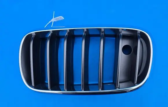 BMW X5 F15 Front grill 7303105