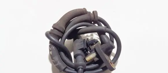 Land Rover Discovery 3 - LR3 ABS brake wheel speed sensor 0265007738 ssb500091