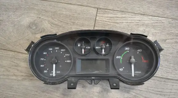 Iveco Daily 6th gen Speedometer (instrument cluster) 5801815711