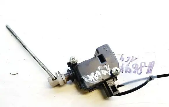 Skoda Octavia Mk2 (1Z) Central locking motor 1z0810773 1n0959781a