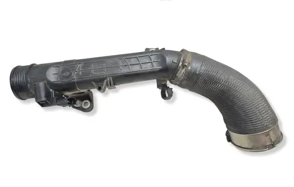 Volvo XC90 Intercooler hose/pipe 31422153