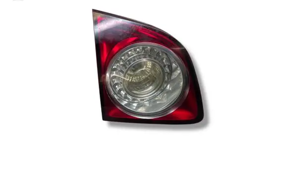 Tailgate rear/tail lights