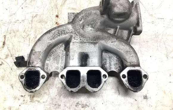 Audi A4 S4 B7 8E 8H Intake manifold 038129713BM