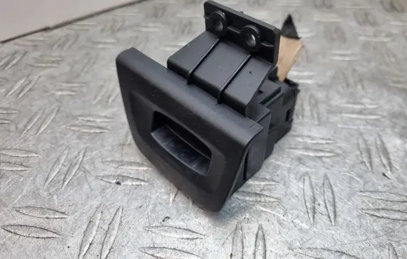 BMW 1 E82 E88 Ignition lock 6954718