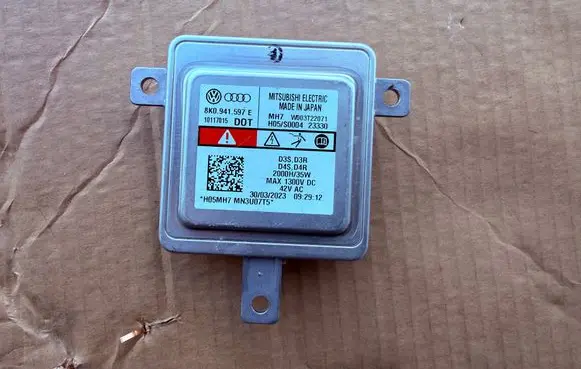 Audi A7 S7 4G Headlight ballast module Xenon 8K0941597E