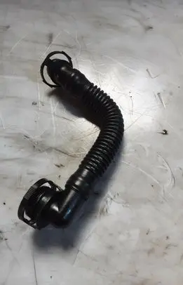 Audi Q7 4M Breather hose/pipe 059103221