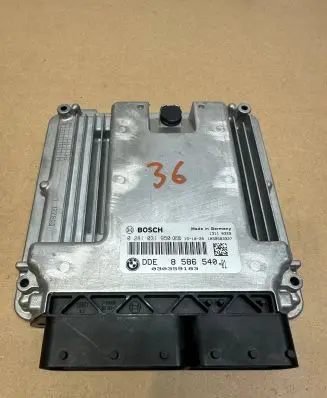 BMW X4 F26 Engine control unit/module 8586540 0281031950