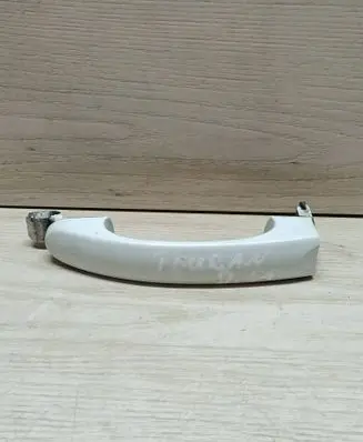 Volkswagen Touran II Front door exterior handle 7H0837209