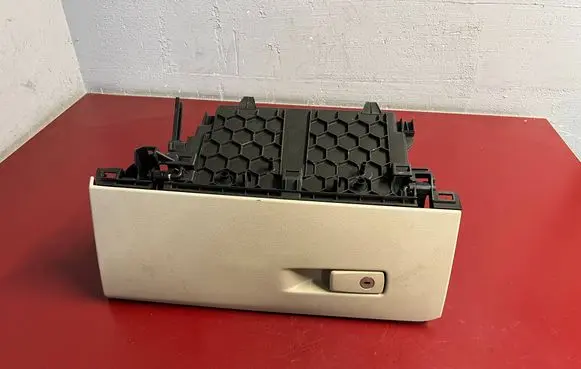BMW X2 F39 Glove box 6844227