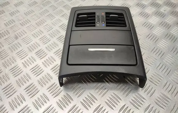 BMW 3 E90 E91 Rear air vent grill 7118049 7139048 7129556
