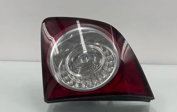 Volkswagen Golf Plus Tailgate rear/tail lights 945094