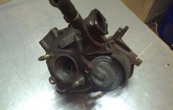 Nissan X-Trail T30 Turbo 144118H800 RHF405390D