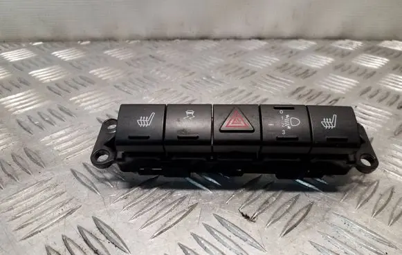 Jeep Patriot Hazard light switch P68044101AB