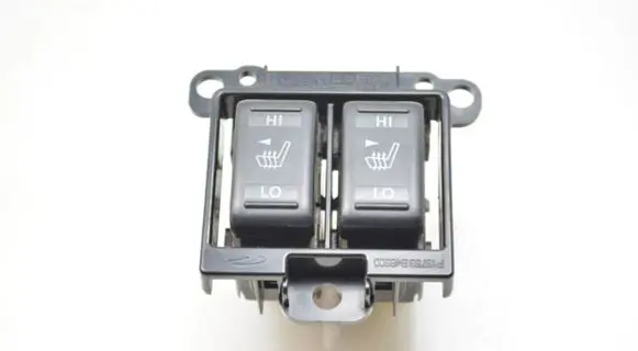 Nissan Juke I F15 Seat heating switch P13753B48300