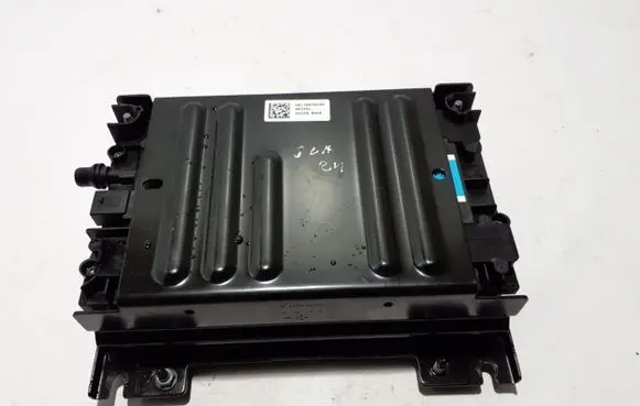 Mercedes-Benz GLA H247 Hybrid / electric car battery A0009821331