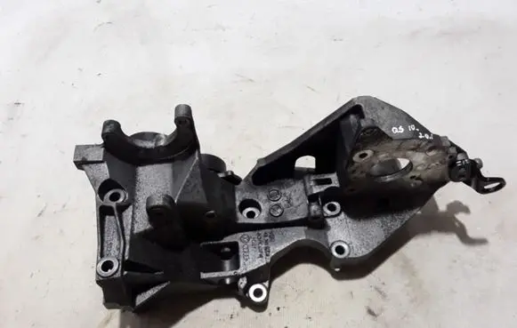 Audi Q5 SQ5 Generator/alternator bracket 03L903143H