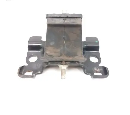 Nissan Navara D23 Engine mount bracket 11220