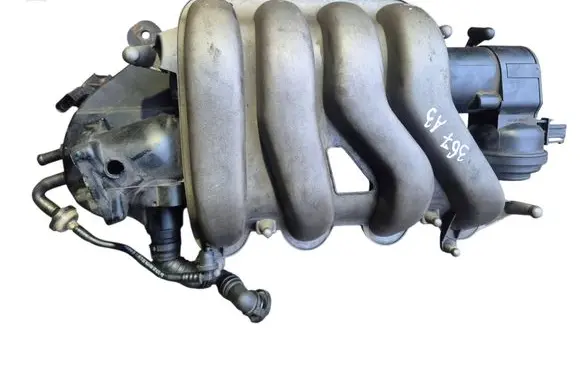 Audi A3 S3 8P Intake manifold 06F133210K