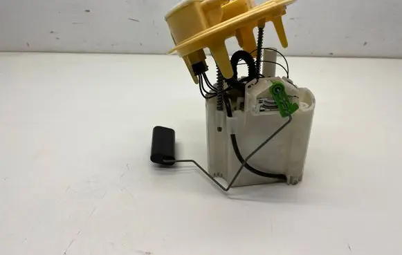 Peugeot 3008 II In-tank fuel pump 9809358780
