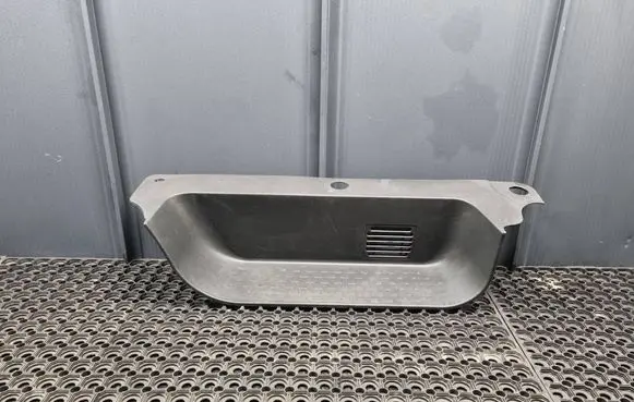 Opel Vivaro Front sill trim cover 93868844 768510190R