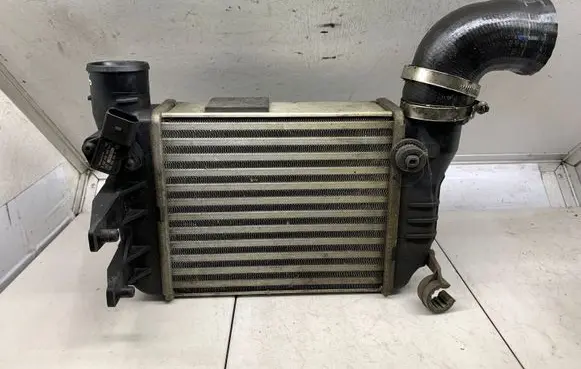 Audi A4 S4 B6 8E 8H Intercooler radiator 038906051D