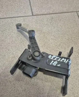 KIA Optima Headlight/headlamp level sensor 92190D4110