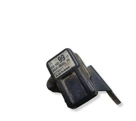 Mercedes-Benz C W202 Air pressure sensor 010542 E1T96471 0105429917