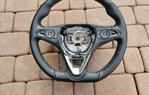 Opel Corsa F Steering wheel 878539800000351