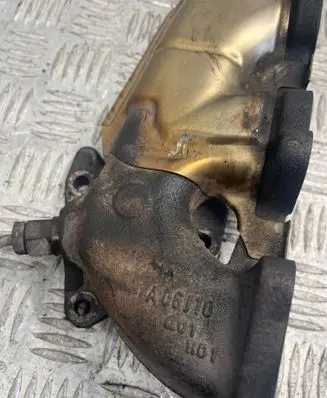 Mercedes-Benz C W204 Exhaust manifold A06110