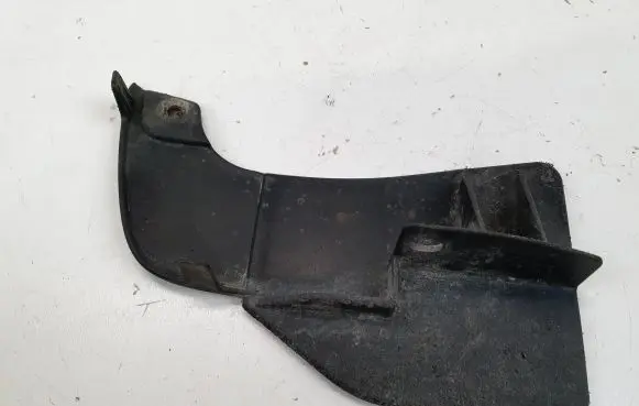 Toyota Corolla Verso AR10 Front mudguard 