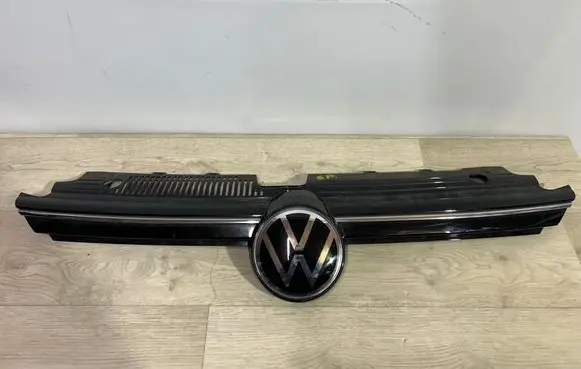 Volkswagen Golf VIII Front bumper upper radiator grill 5H0853655D