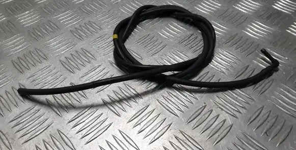 Mitsubishi Outlander Windshield washer fluid hose 