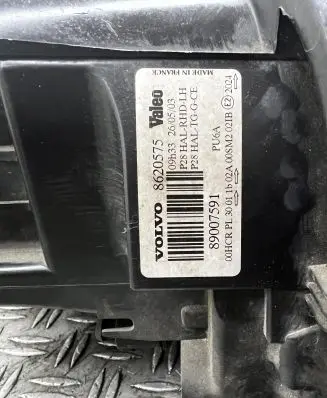 Volvo XC90 Headlight/headlamp 8620575 89007591